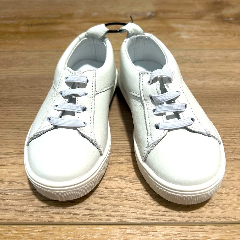*SOLD* Freshly Picked Classic Lace Ups size 7 (toddler/little kids)